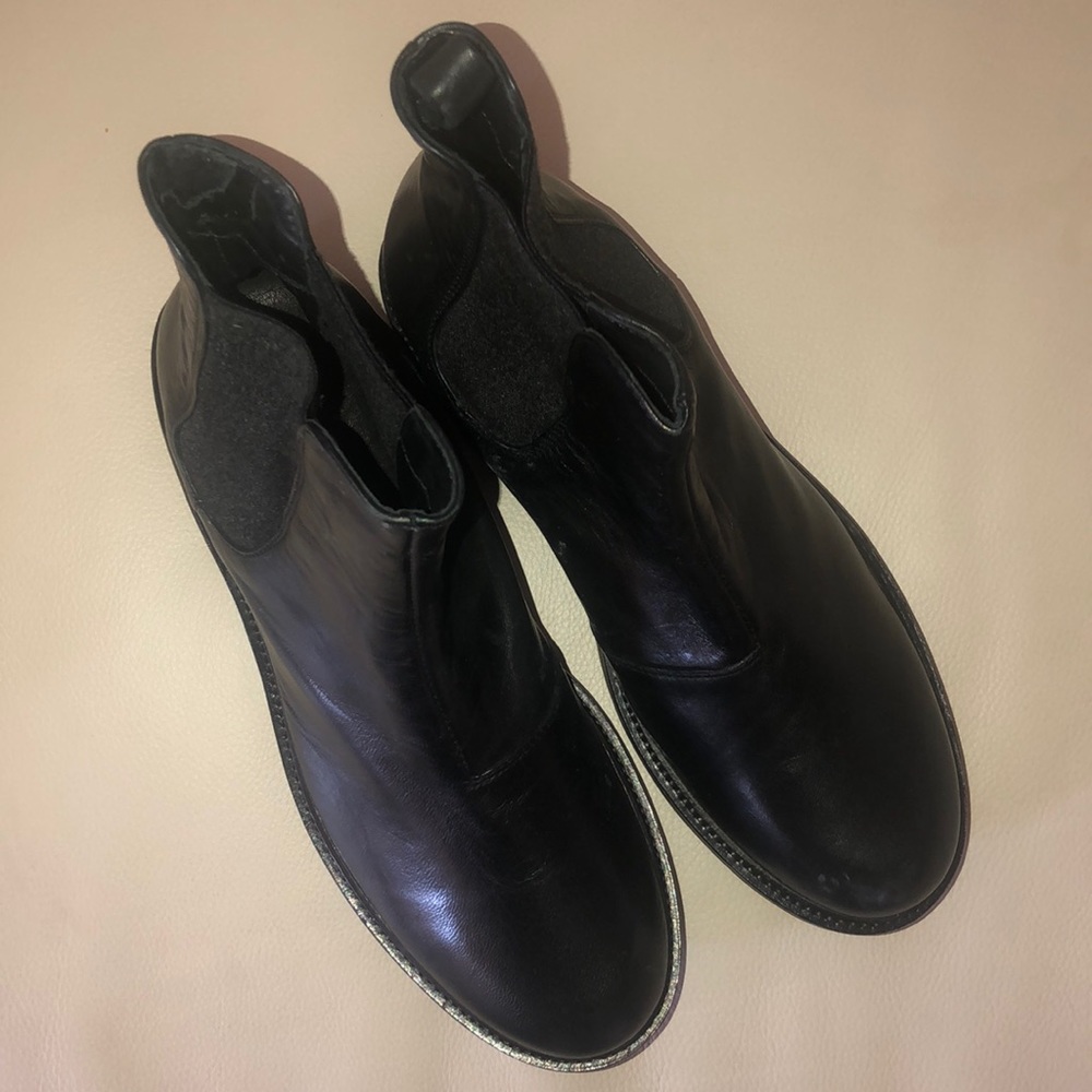 Alberto Fermani booties